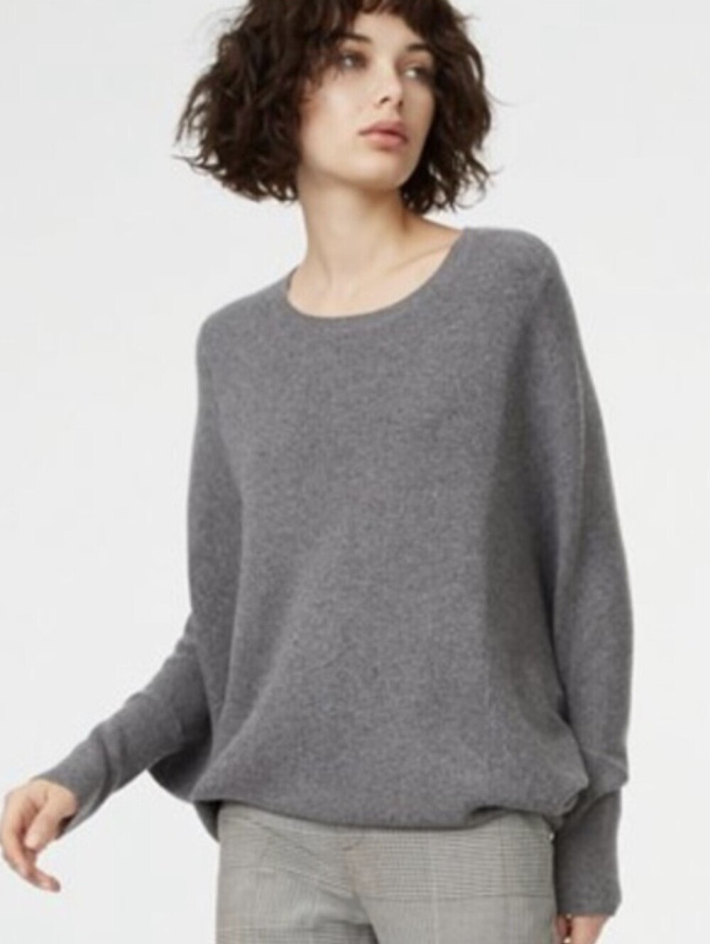 Club Monaco Sayvah Cocoon Cashmere Bat wing Sweater Size L